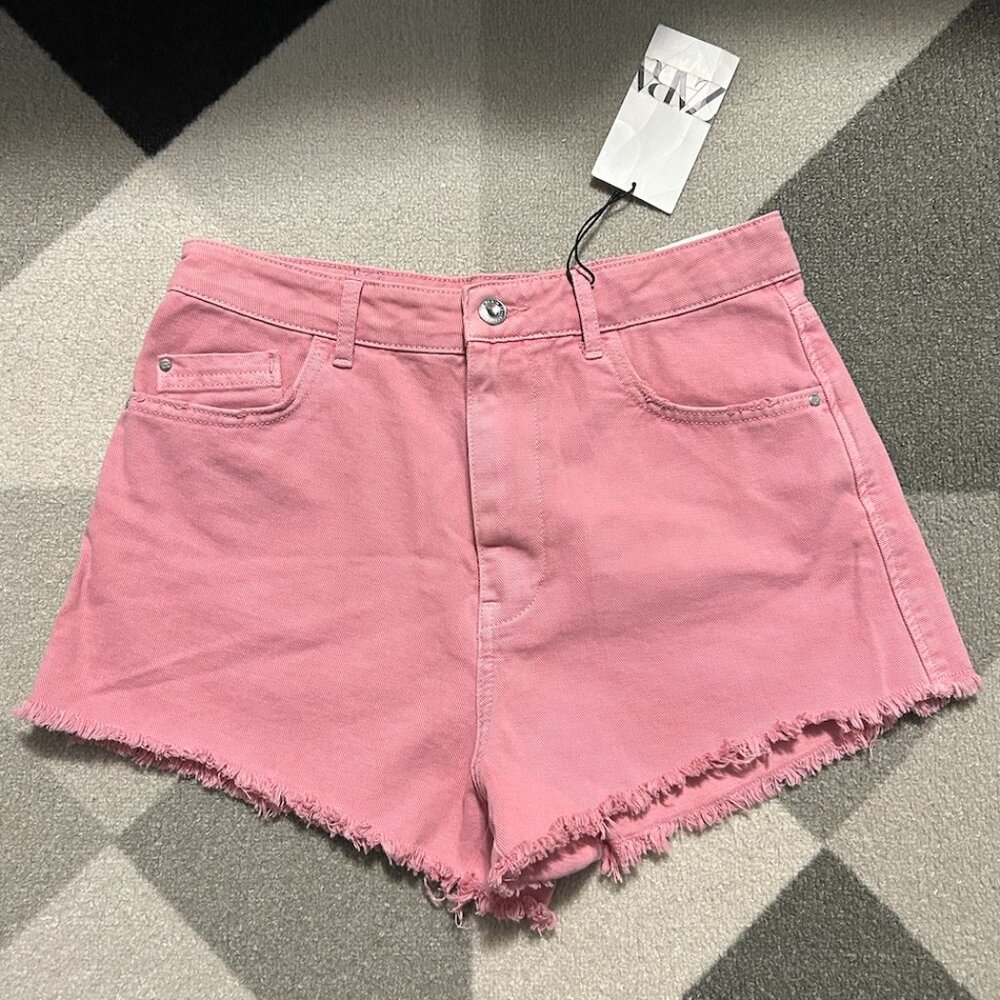 NWT ZARA Pink High Rise Rigid Distressed‎ Frayed Hem Shorts Women's Size 8